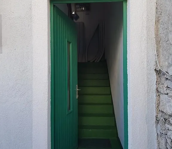 아파트 Toni Poce *