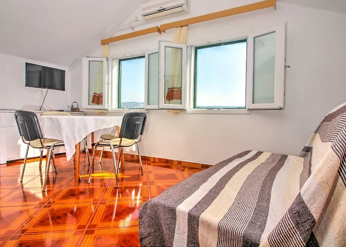 Toni Poce 아파트 *